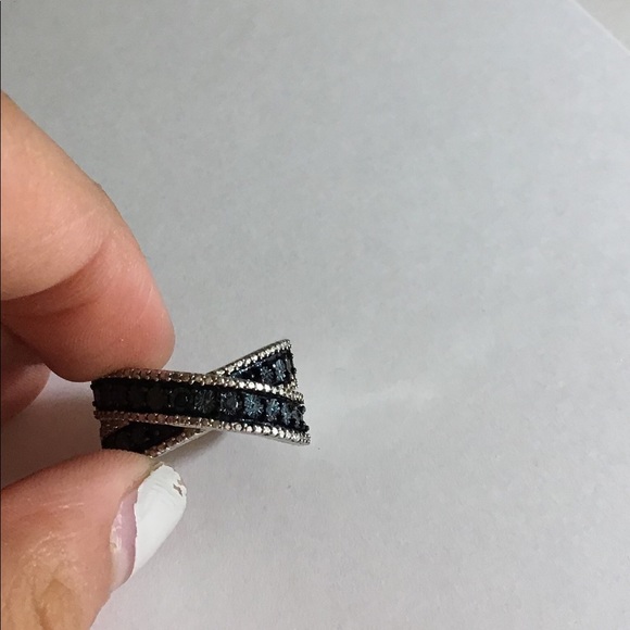 Beautiful silver ring - Picture 2 of 5